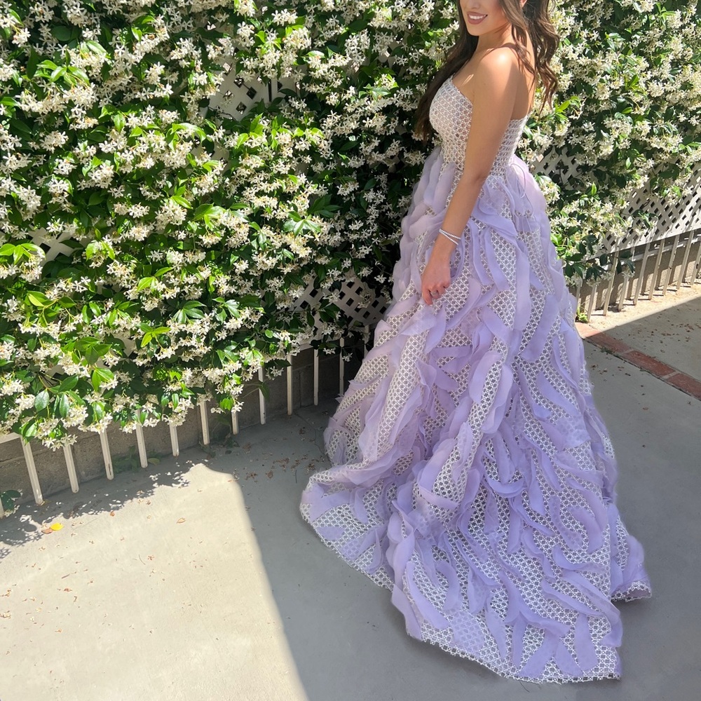 Sophie Couture silver and lavender gown only worn once - Picture 3 of 9